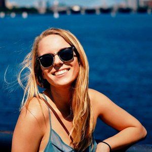 Meet Your Posher, Victoria!